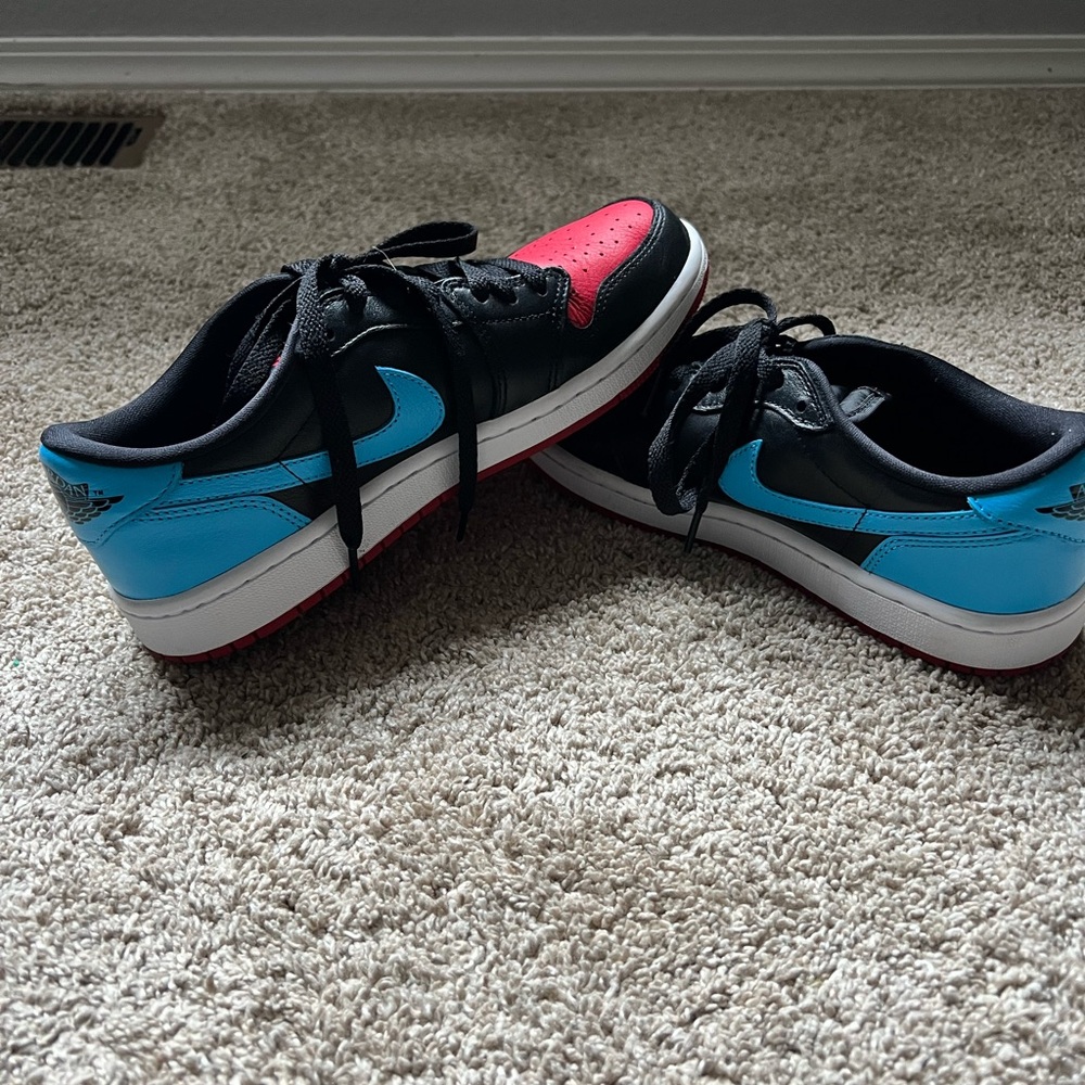 Nike Air Jordans (women’s) - Picture 9 of 10